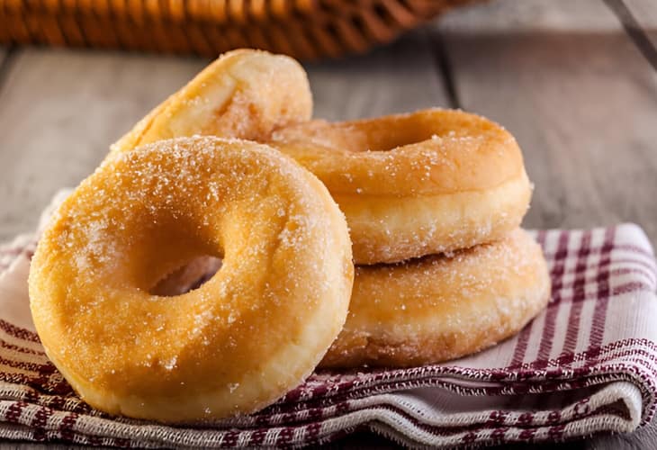 Prepara donuts caseros de forma fácil