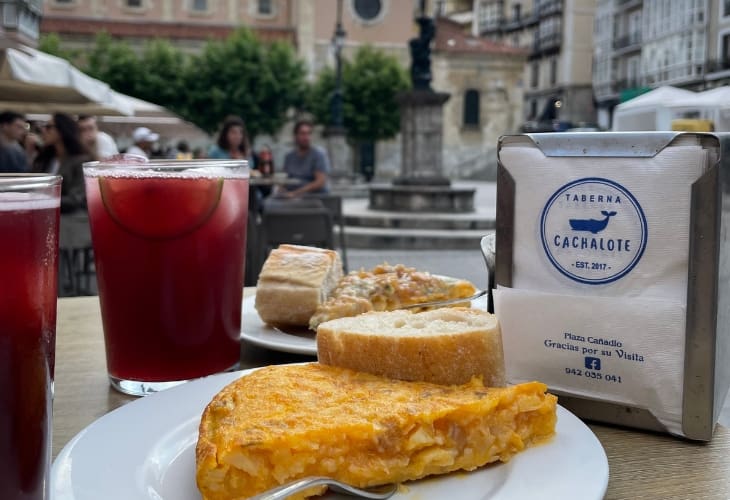 Pinchos en el tardeo de Taberna Cachalote en Santander