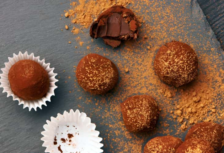 Prepara estos brigadeiros de chocolate caseros