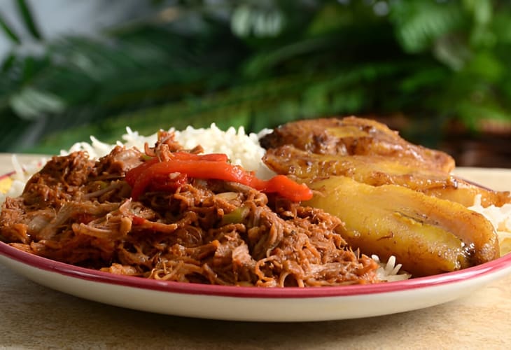 Prepara carne a la cubana en casa