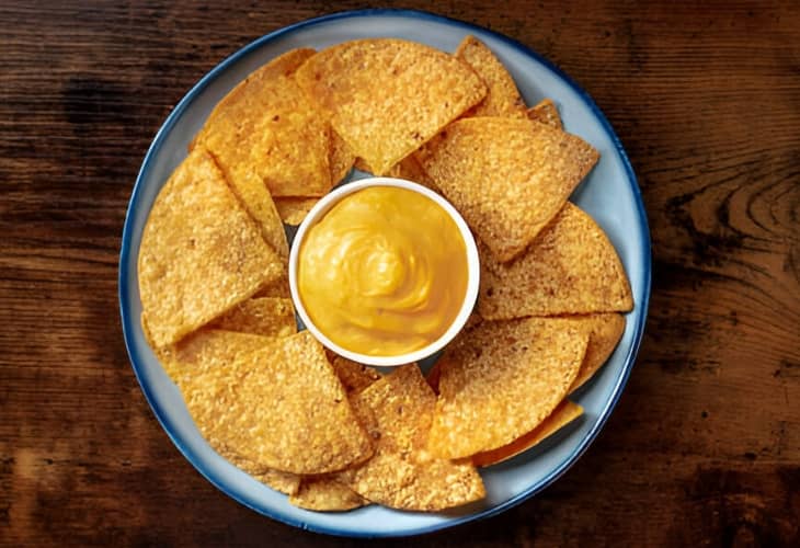 Salsa de queso Cheddar perfecta para dipear