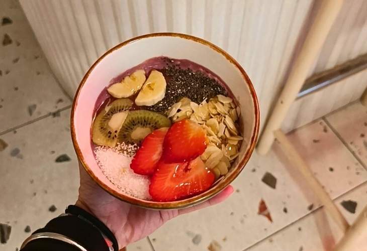 Desayunos, meriendas y açaí bowls en Santander: descubre Mamasana, el rincón saludable de Santander