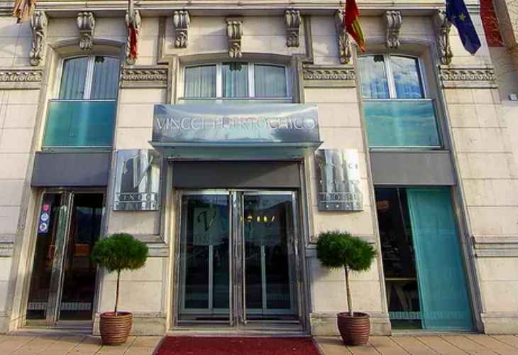 Escapada romántica hoteles boutique Santander hotel Vincci Puertochico