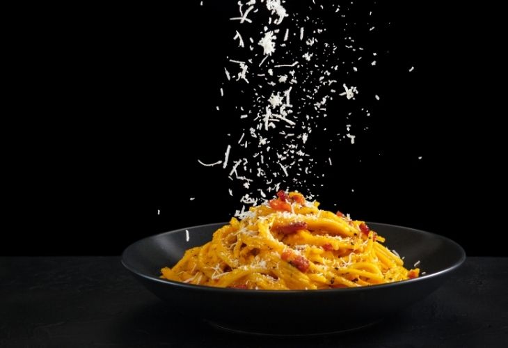Receta original de espaguetis carbonada sin nata