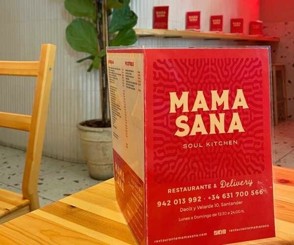 Crea tu poke perfecto en Santander: elige base, proteína y toppings en Mamasana