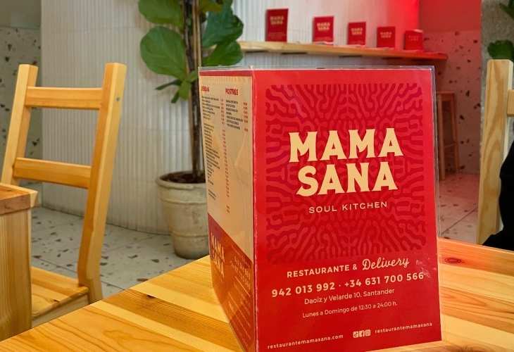 Crea tu poke perfecto en Santander: elige base, proteína y toppings en Mamasana
