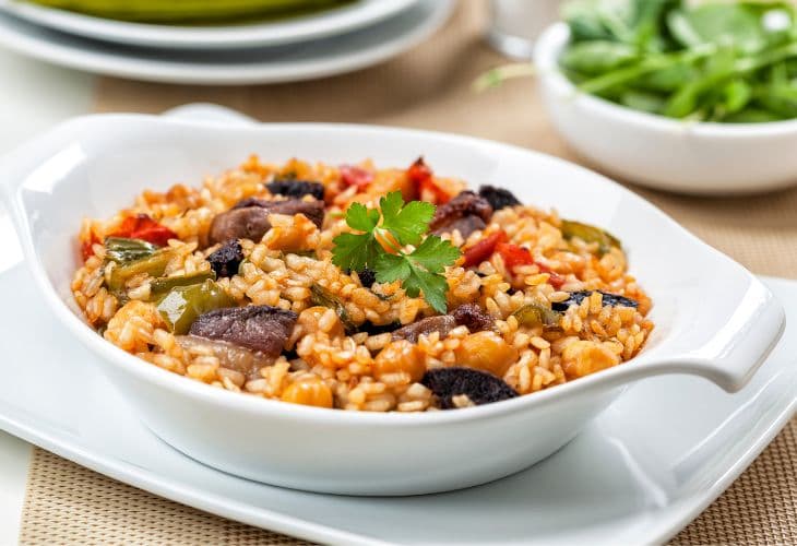 Receta de arroz al horno tradicional: Sabor de siempre, paso a paso