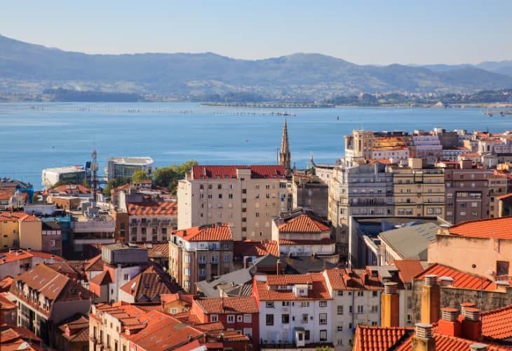De bar en bar por la calle del Río de la Pila: tapas, música y ambiente local